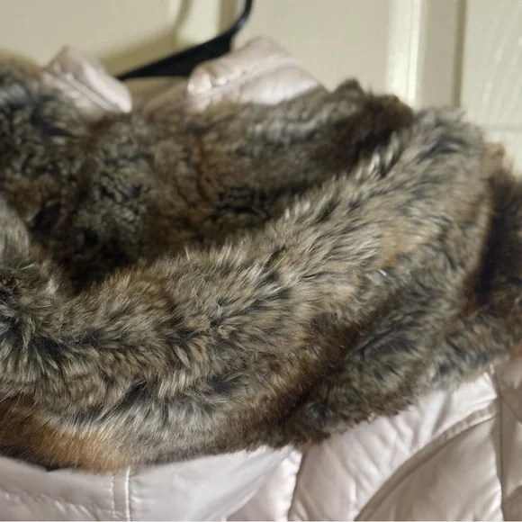 Laundry by Design Ivory Puffer Jacket with Faux Fur - Picture 9 of 12